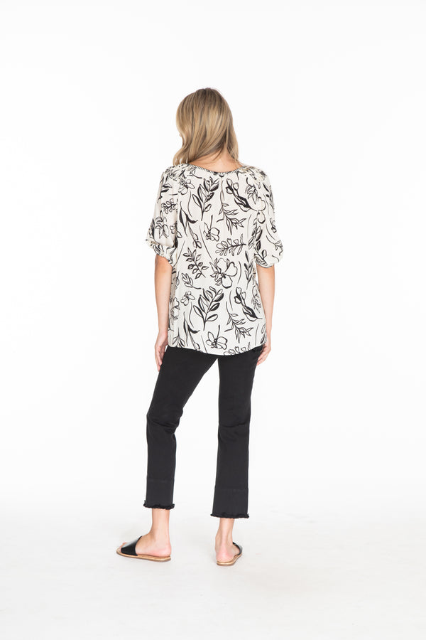 PRINT PEASANT TOP WITH EMBROIDERY- Black Print