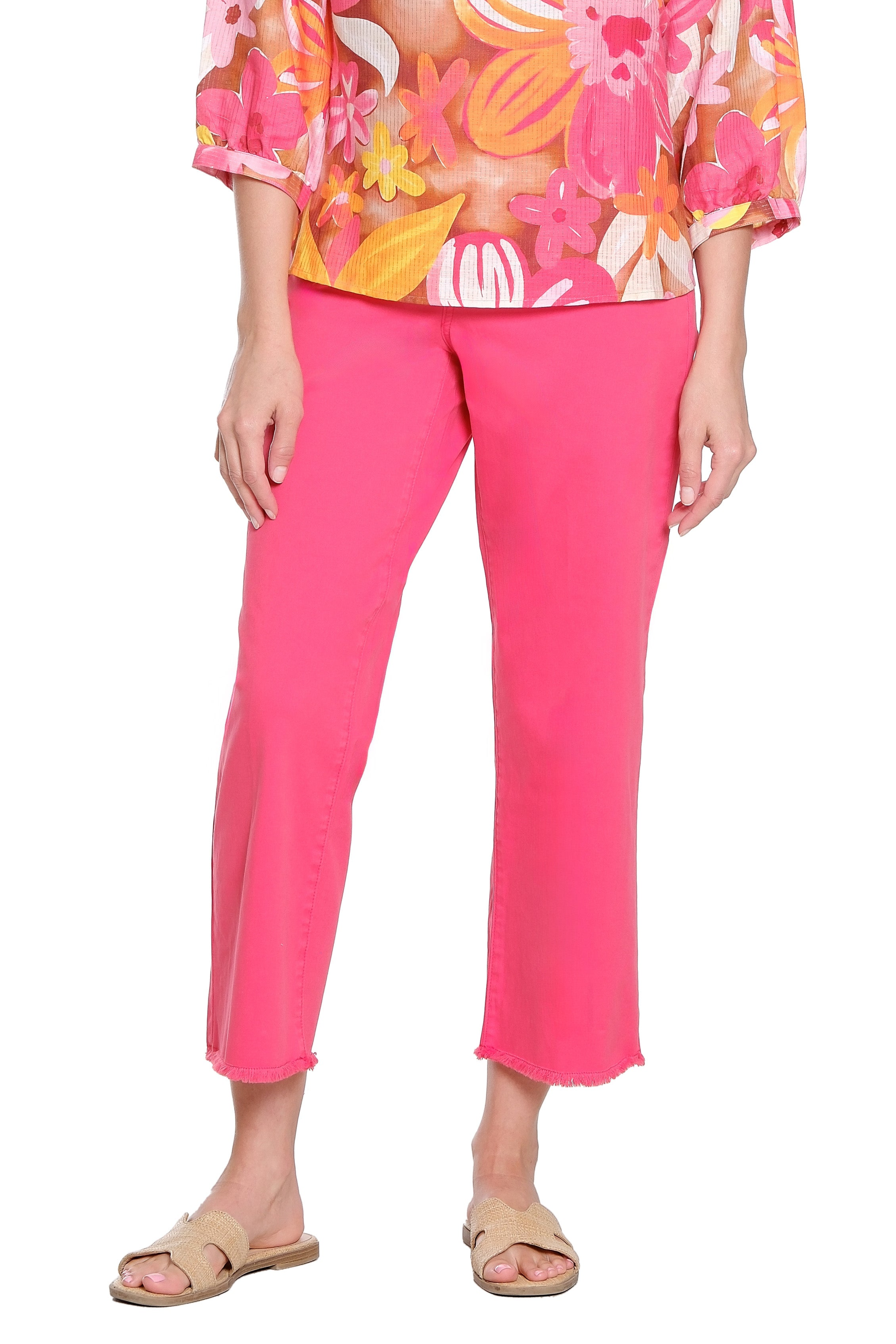 Wide Leg Crop with Pleated Patch Pocket Detail - Red