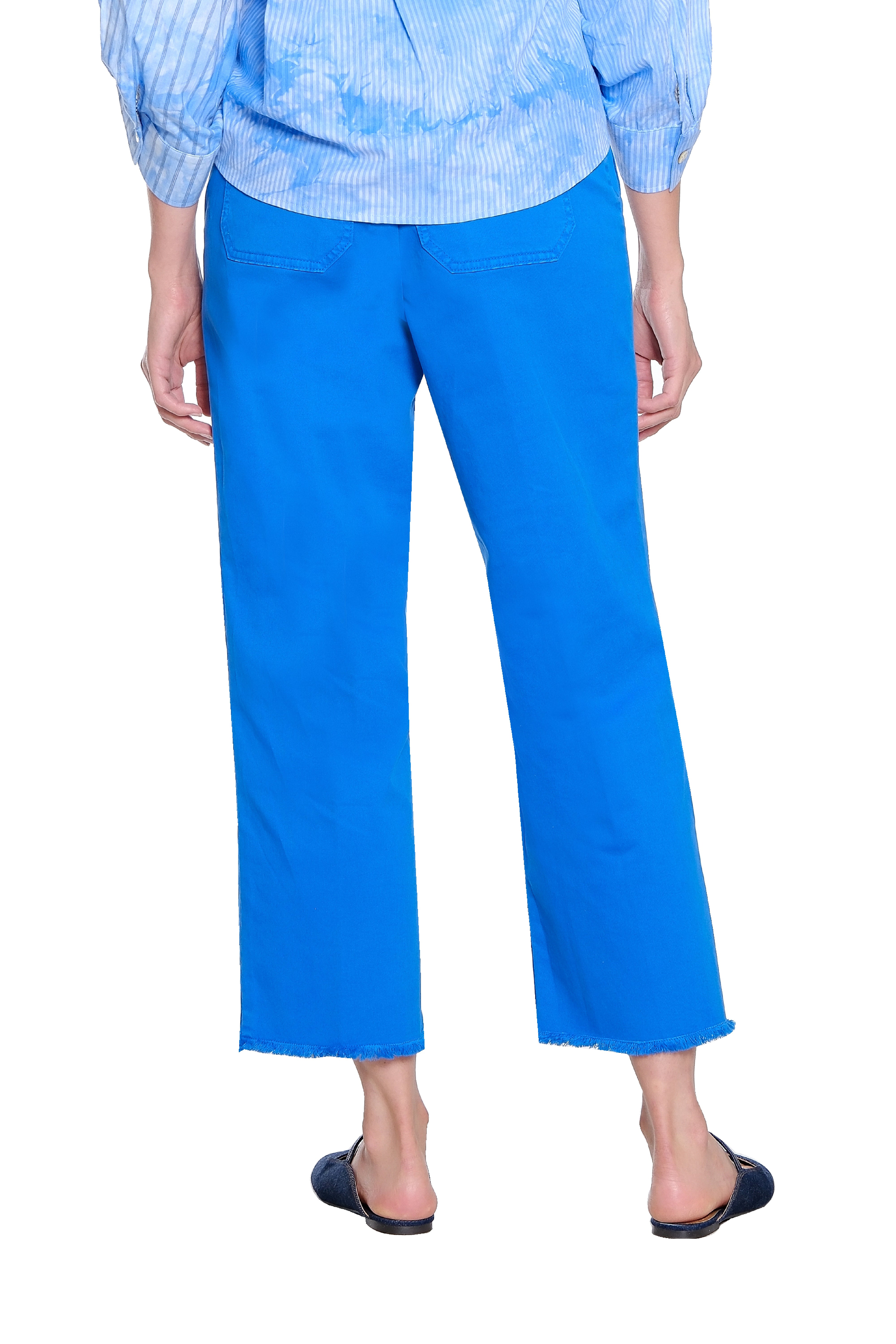 Wide Leg Crop with Pleated Patch Pocket Detail - Blue