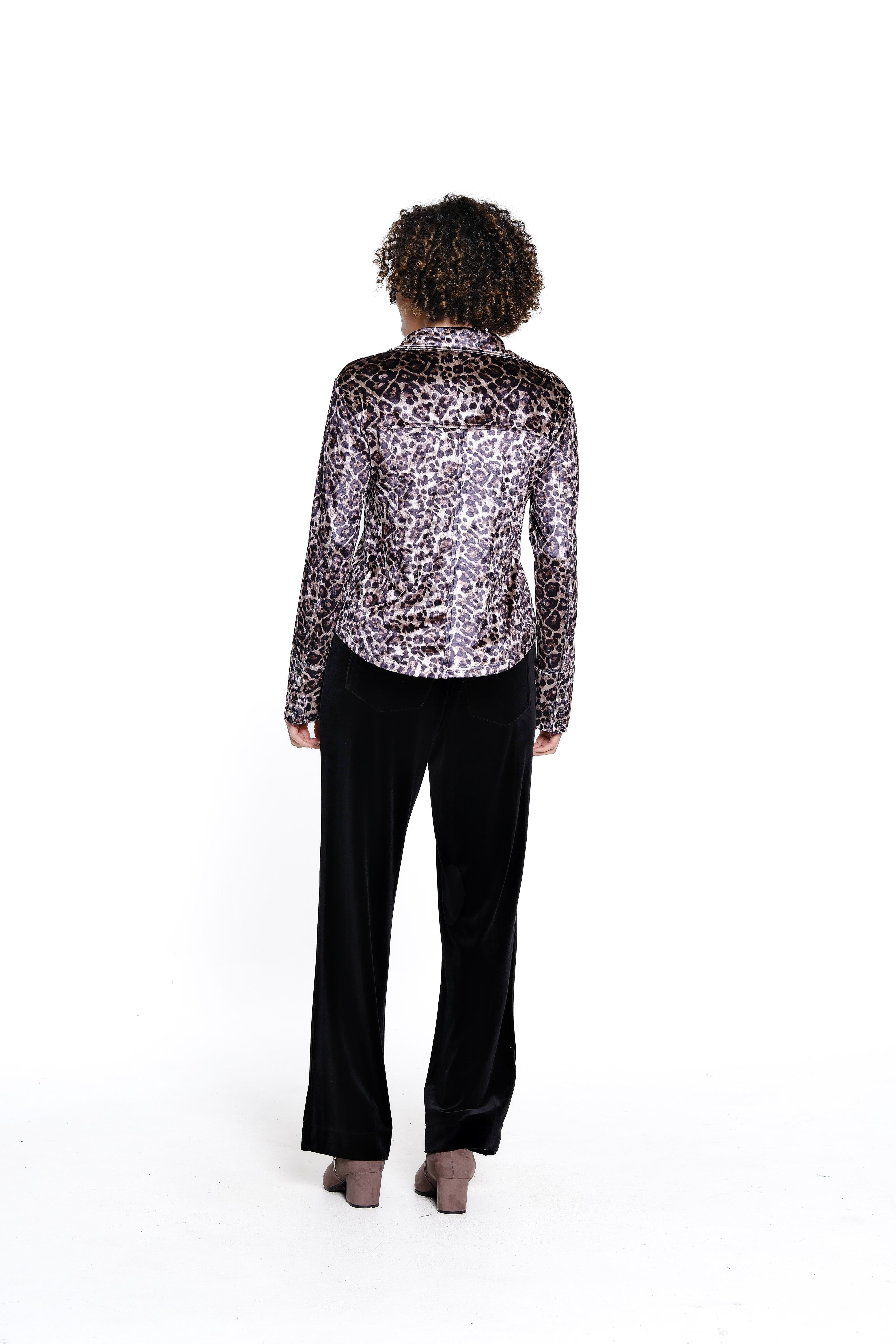 Collared V-Neck Fitted Top - Neutral Animal Print