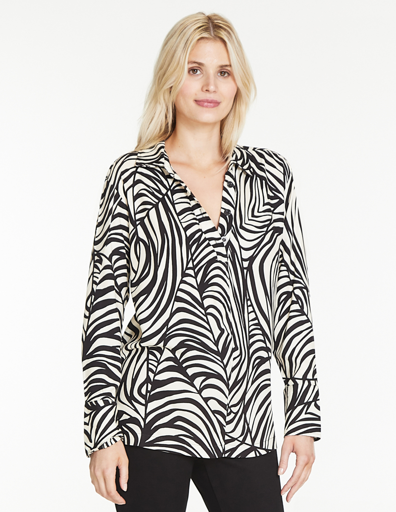 V-Neck Collar Shirt - Black