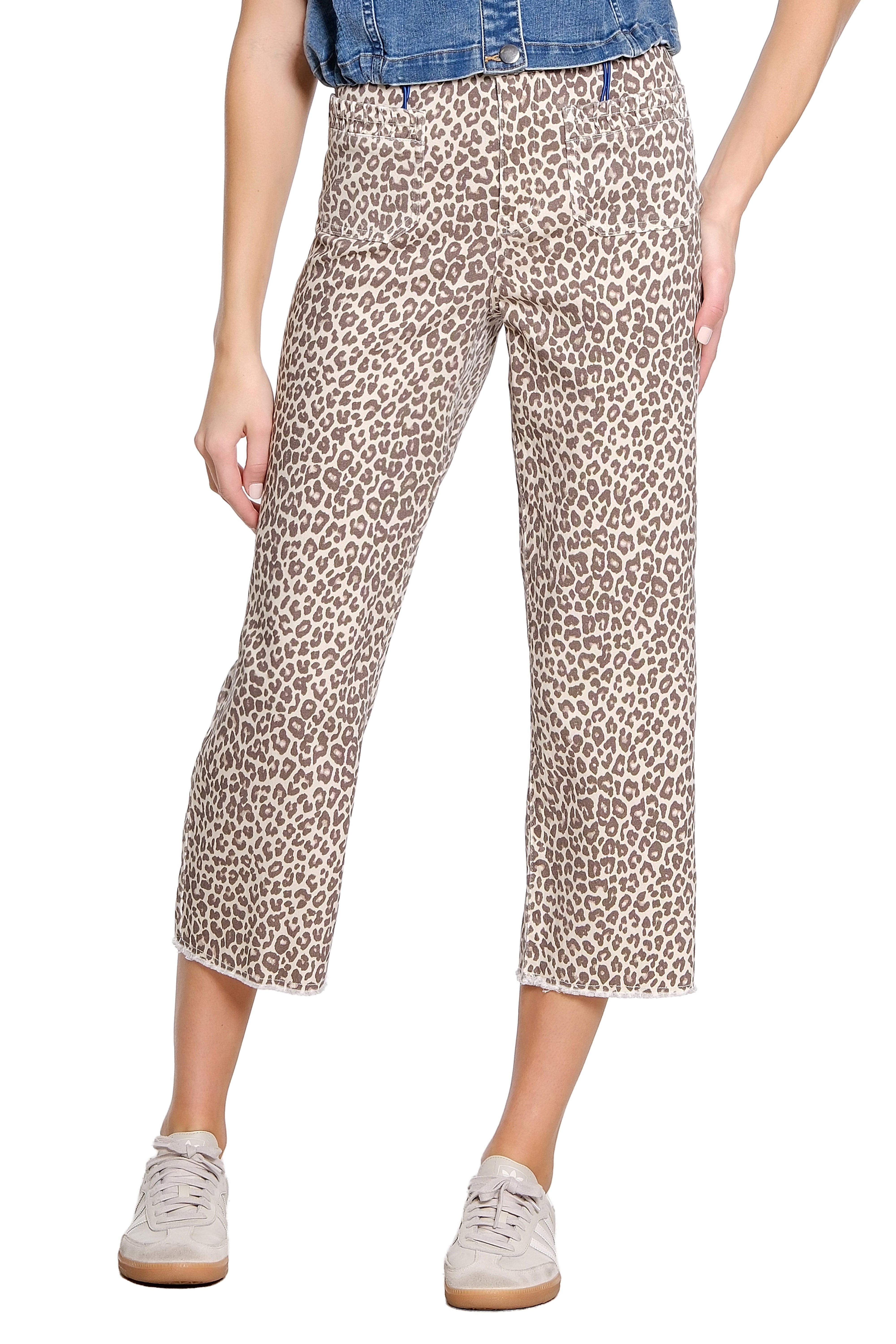 Wide Leg Crop Jean with Pleated Pocket Detail - Neu Animal